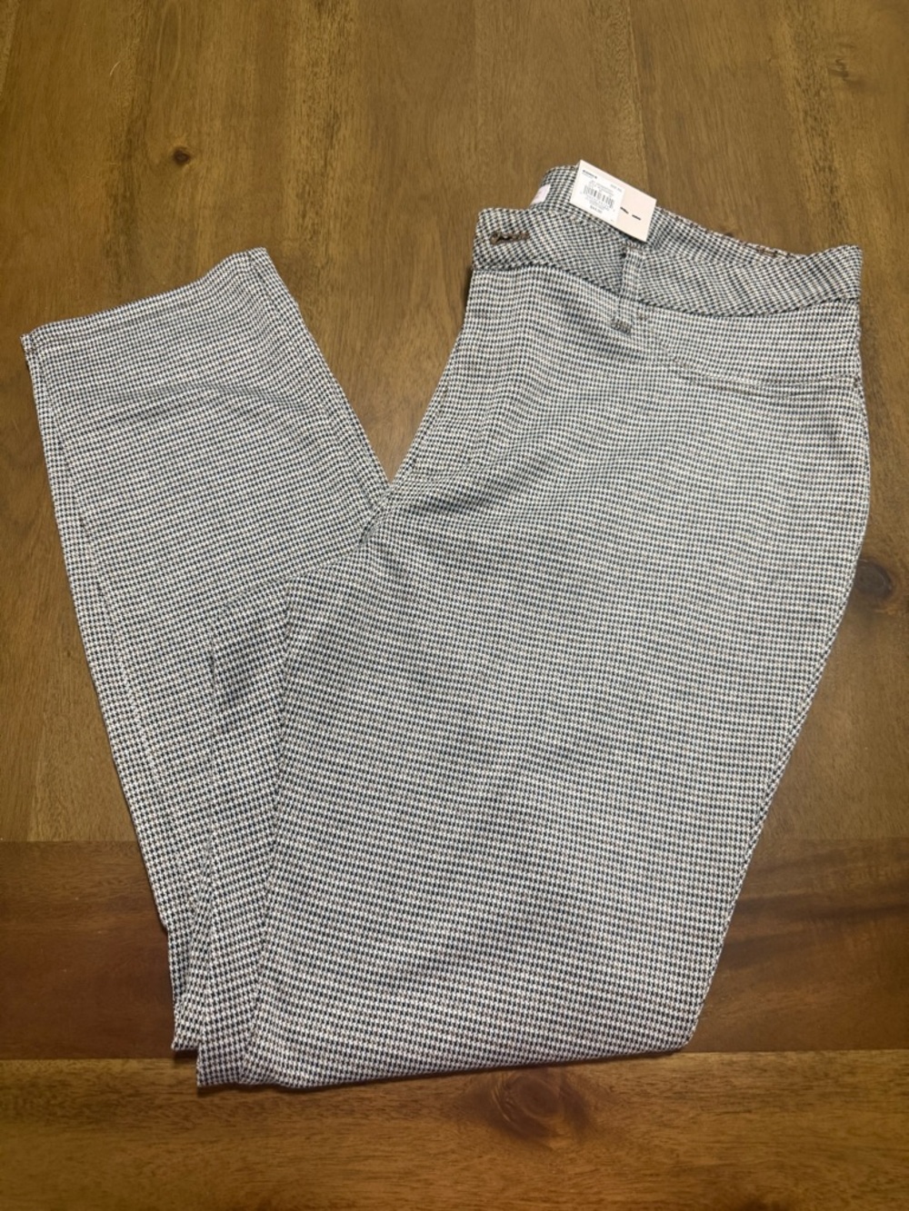 LC Lauren Conrad Black and White Houndstooth Ponte Super Skinny Pants